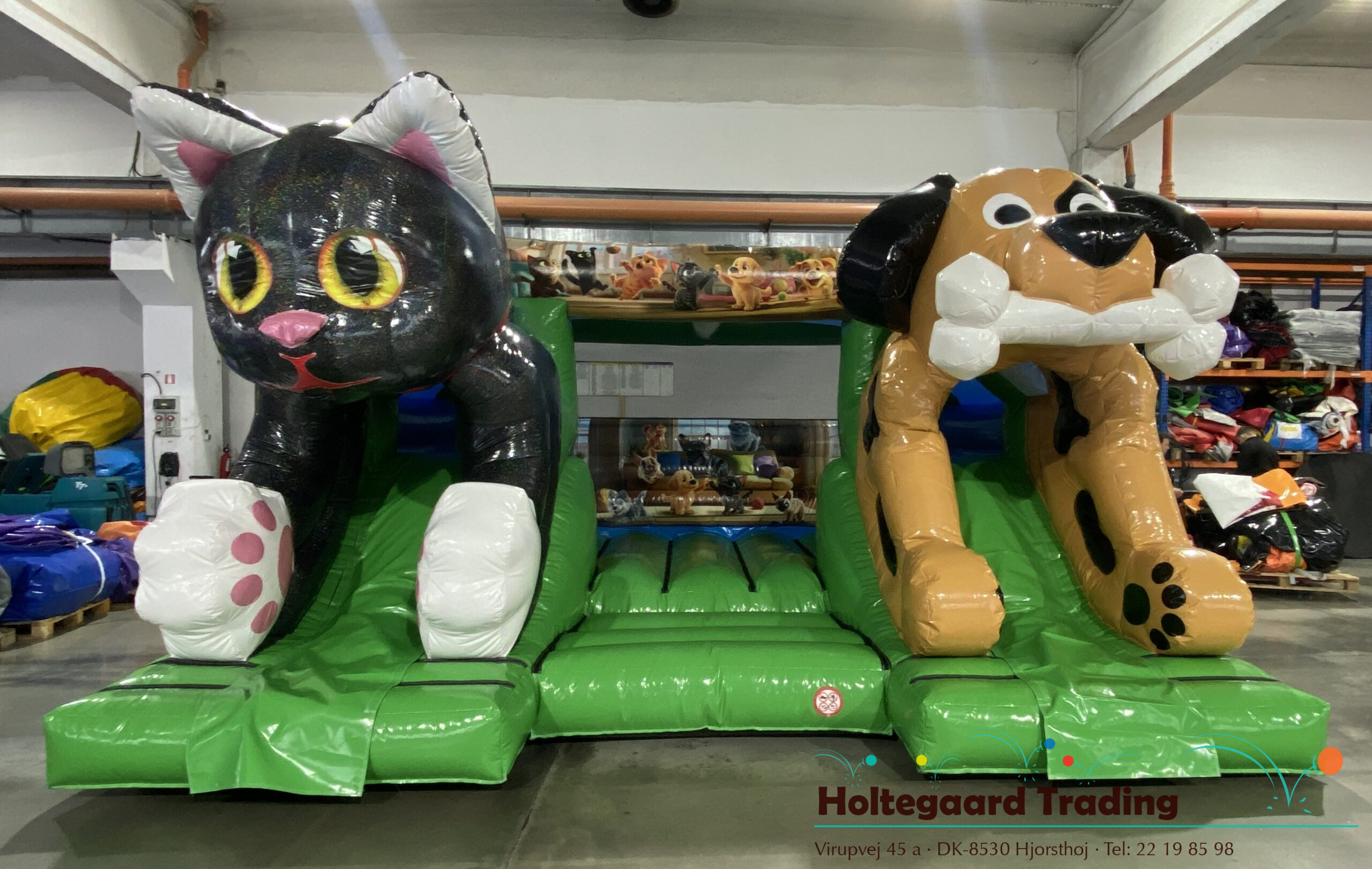 Dobbeltslide som hund og kat